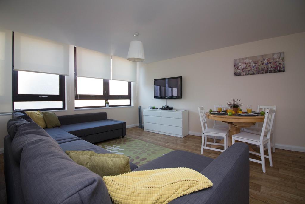 Castle Point Apartments Southampton Premier Lodge Bagian luar foto