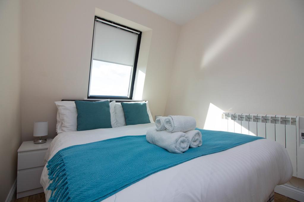 Castle Point Apartments Southampton Premier Lodge Bagian luar foto