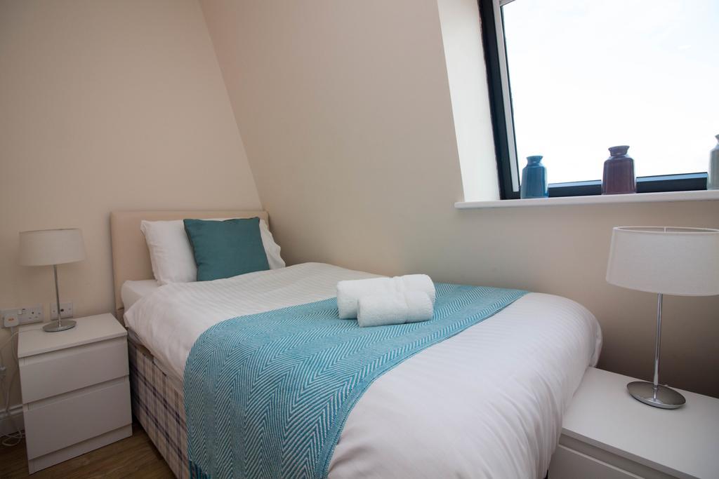 Castle Point Apartments Southampton Premier Lodge Bagian luar foto