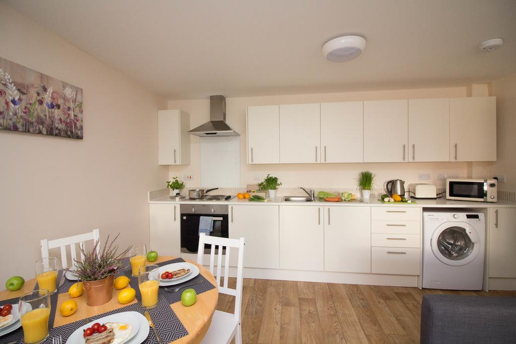 Castle Point Apartments Southampton Premier Lodge Bagian luar foto