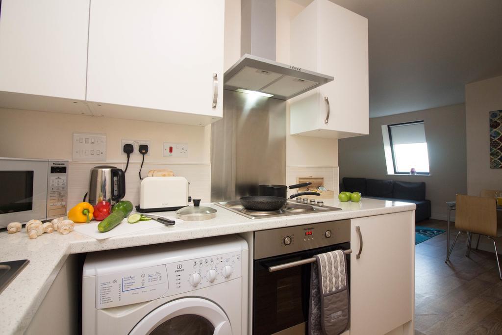 Castle Point Apartments Southampton Premier Lodge Bagian luar foto