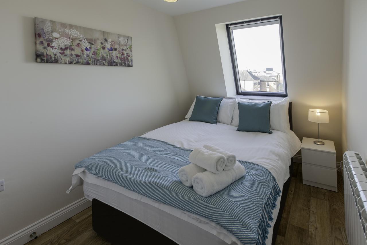 Castle Point Apartments Southampton Premier Lodge Bagian luar foto